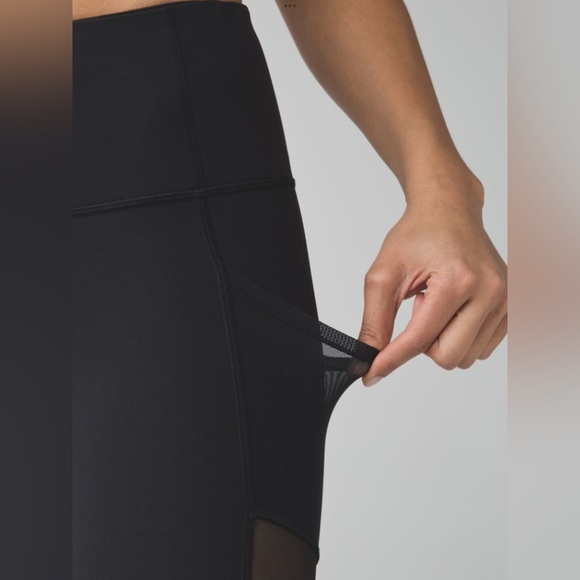 Lululemon High times pant (cool to street) size 6 - Picture 4 of 11